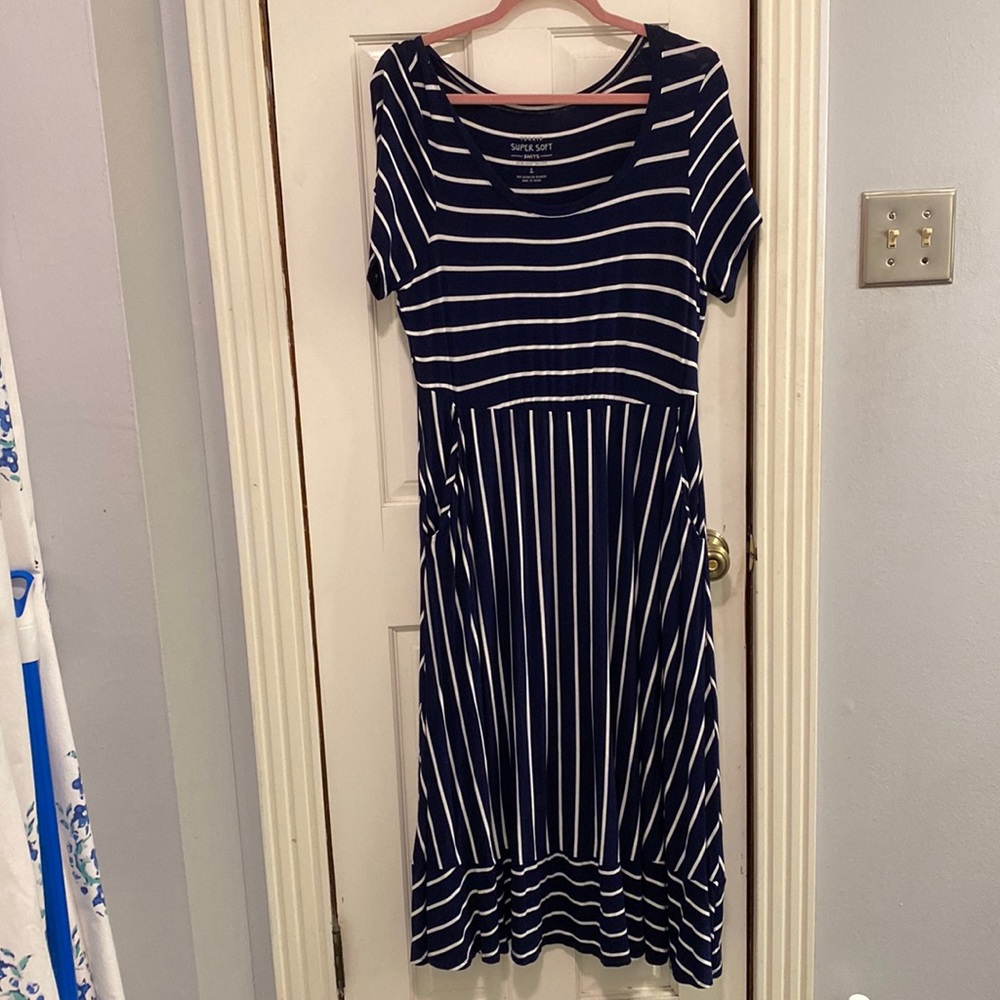 Torrid Size 1, midi dress